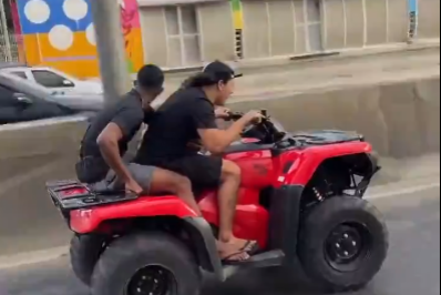 Dupla é flagrada de quadriciclo em alta velocidade na Avenida Brasil