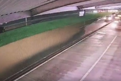 Vazamento em tubulação na Barra da Tijuca afeta abastecimento de água em bairros na Zona Oeste 