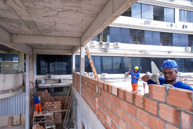 Obras no Hospital Ferreira Machado podem ser concluídas antes do prazo previsto