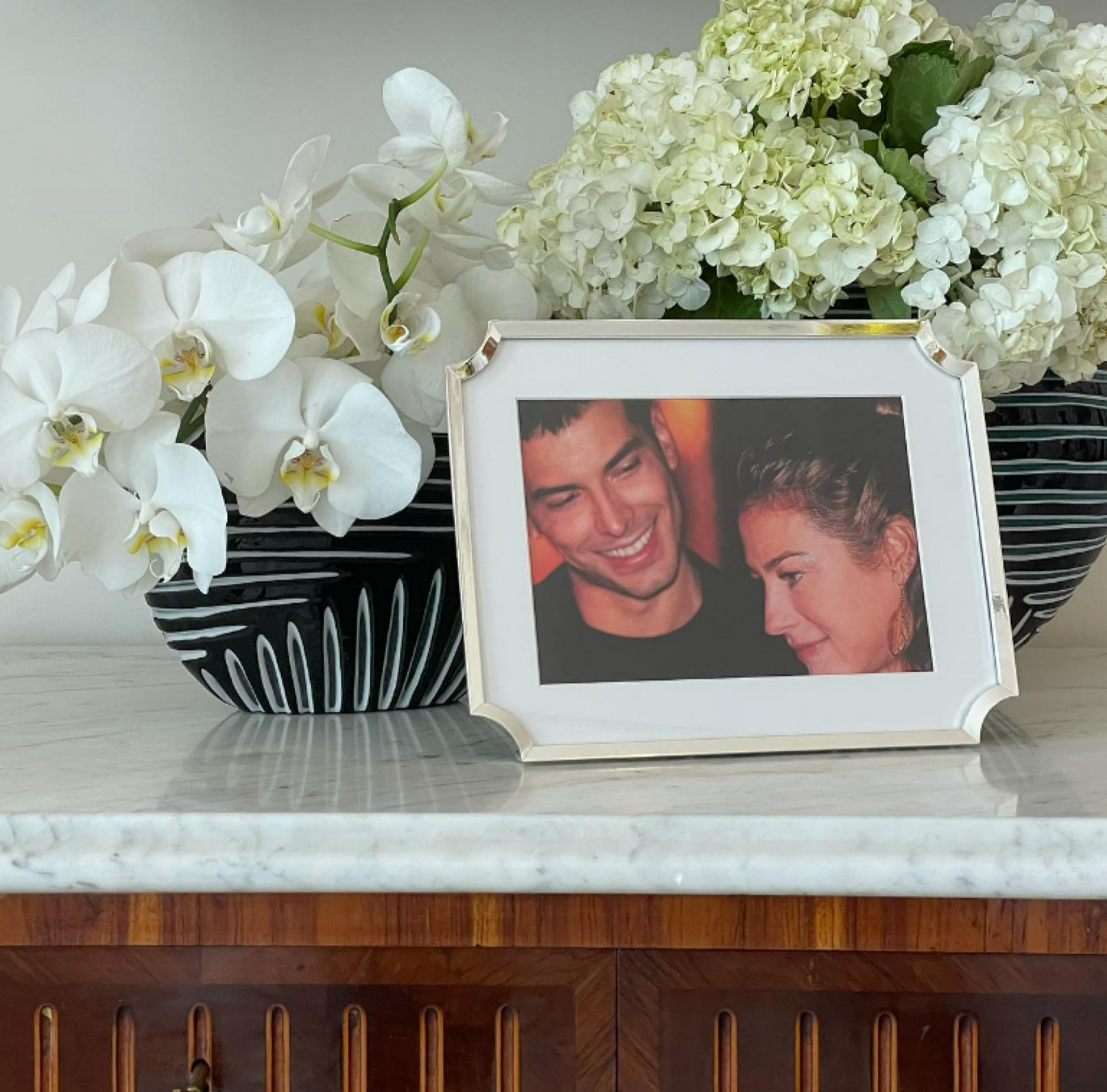 Luana Piovani esquece intrigas e vive relacionamento com fotógrafo - Foto: Instagram/Reprodução