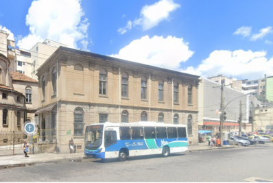 Idosa morre ao descer de ônibus na Tijuca