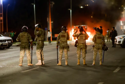 Agentes vasculham endereços de bolsonaristas por ataque à PF e fogo em carros no DF