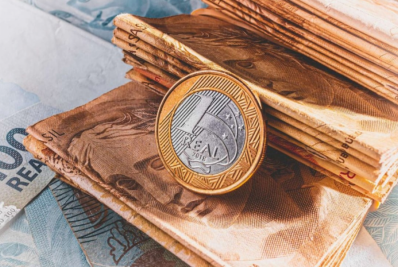 Moeda social no Rio pode movimentar economia em localidades de baixa renda, apontam especialistas