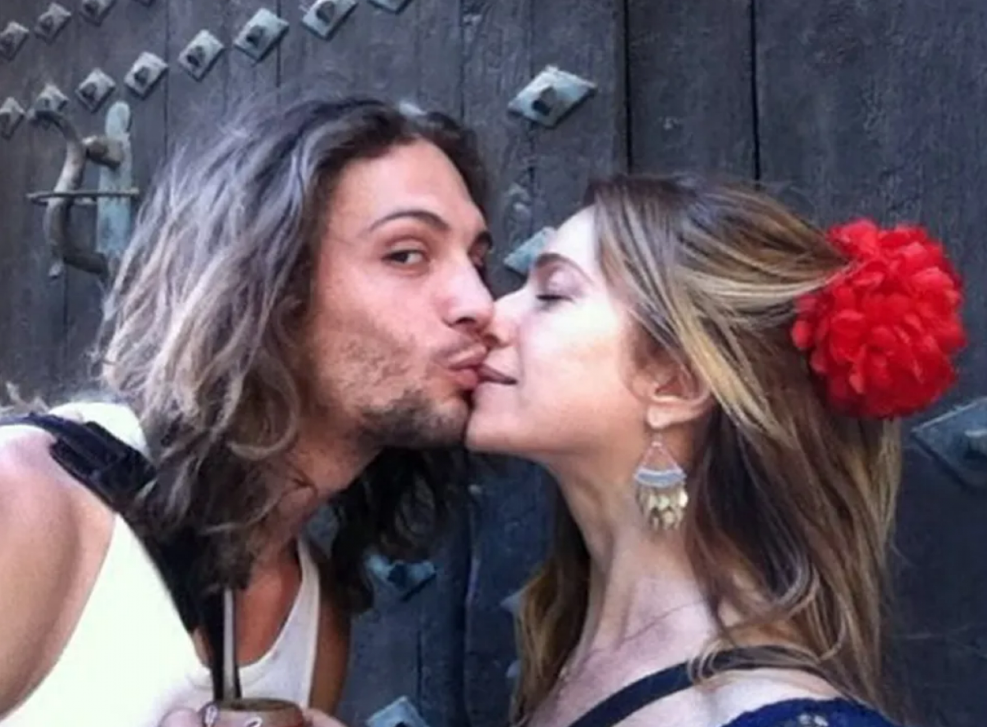 Letícia Spiller flerta com ex-marido após suposto affair com Nizam
 - Foto: Reprodução