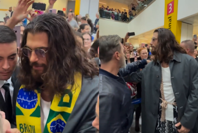 Galã internacional é recebido por multidão e congestiona aeroporto