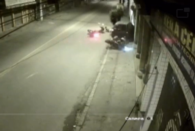 Vídeo: Jovens são atropelados após discussão em saída de festa em Niterói