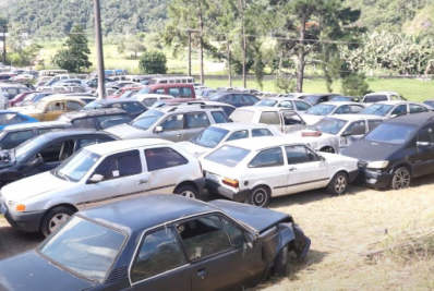 Teresópolis terá leilão de veículos apreendidos ou removidos no dia 7 de maio