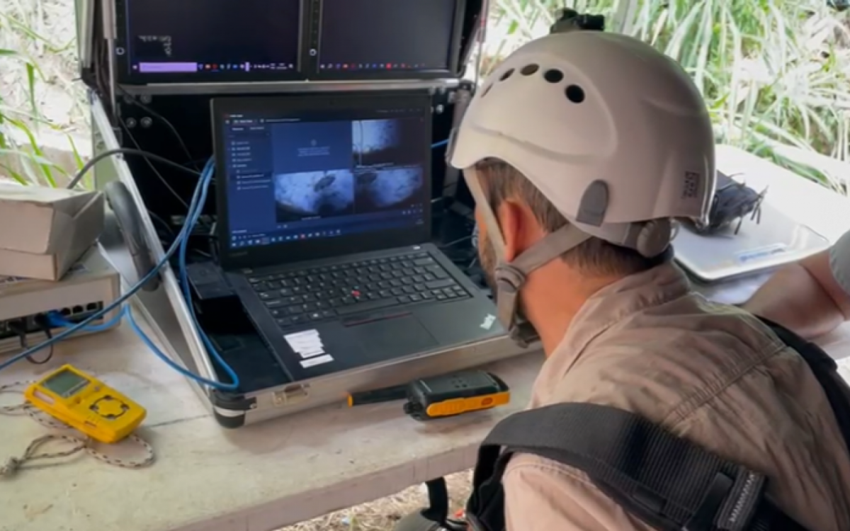 During the journey, an autonomous boat filmed and photographed the tunnel, while concessionaire professionals monitored the route in real time from outside the pipeline.