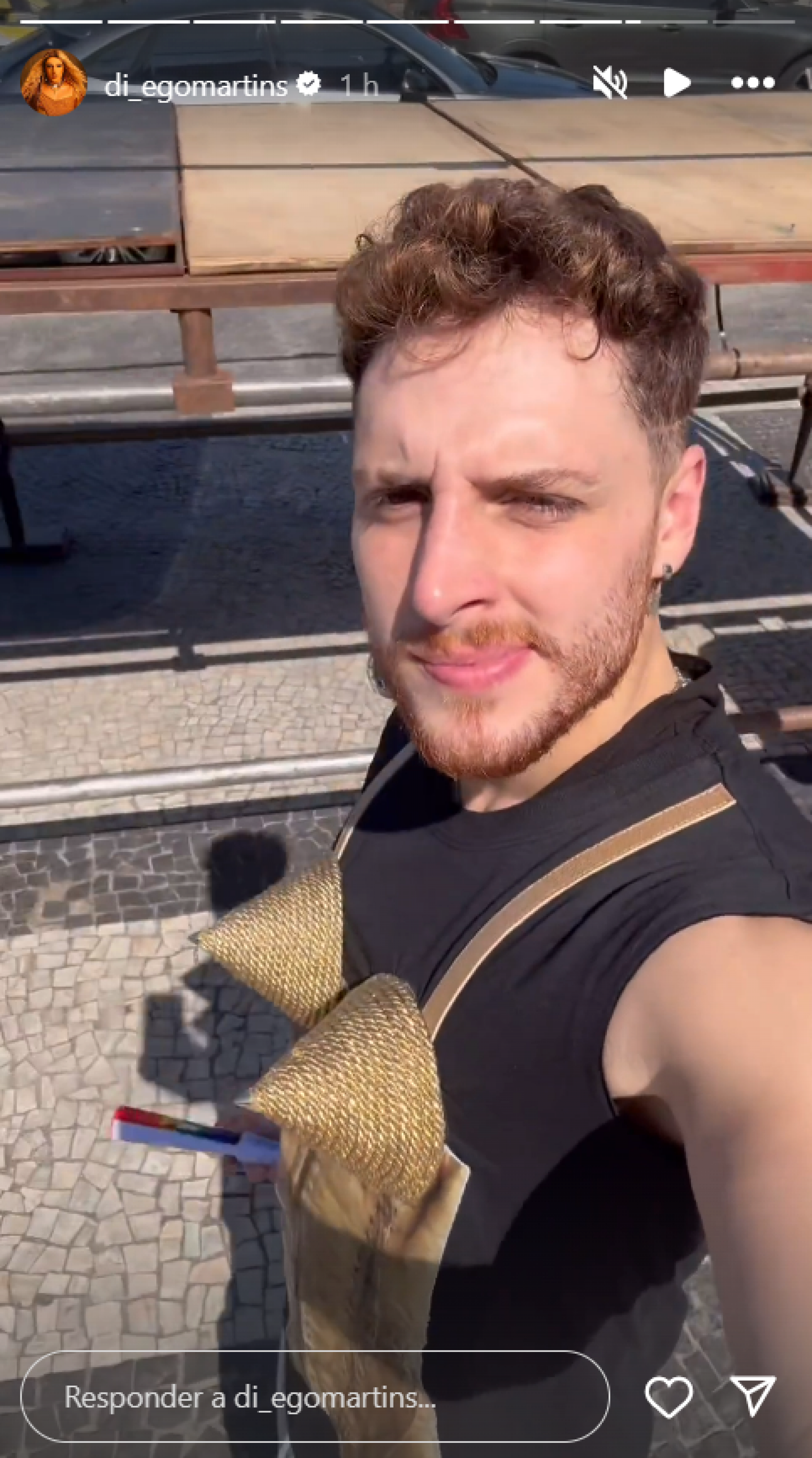 Diego Martins com camiseta inspirada em look de Madonna - Foto: Reprodução