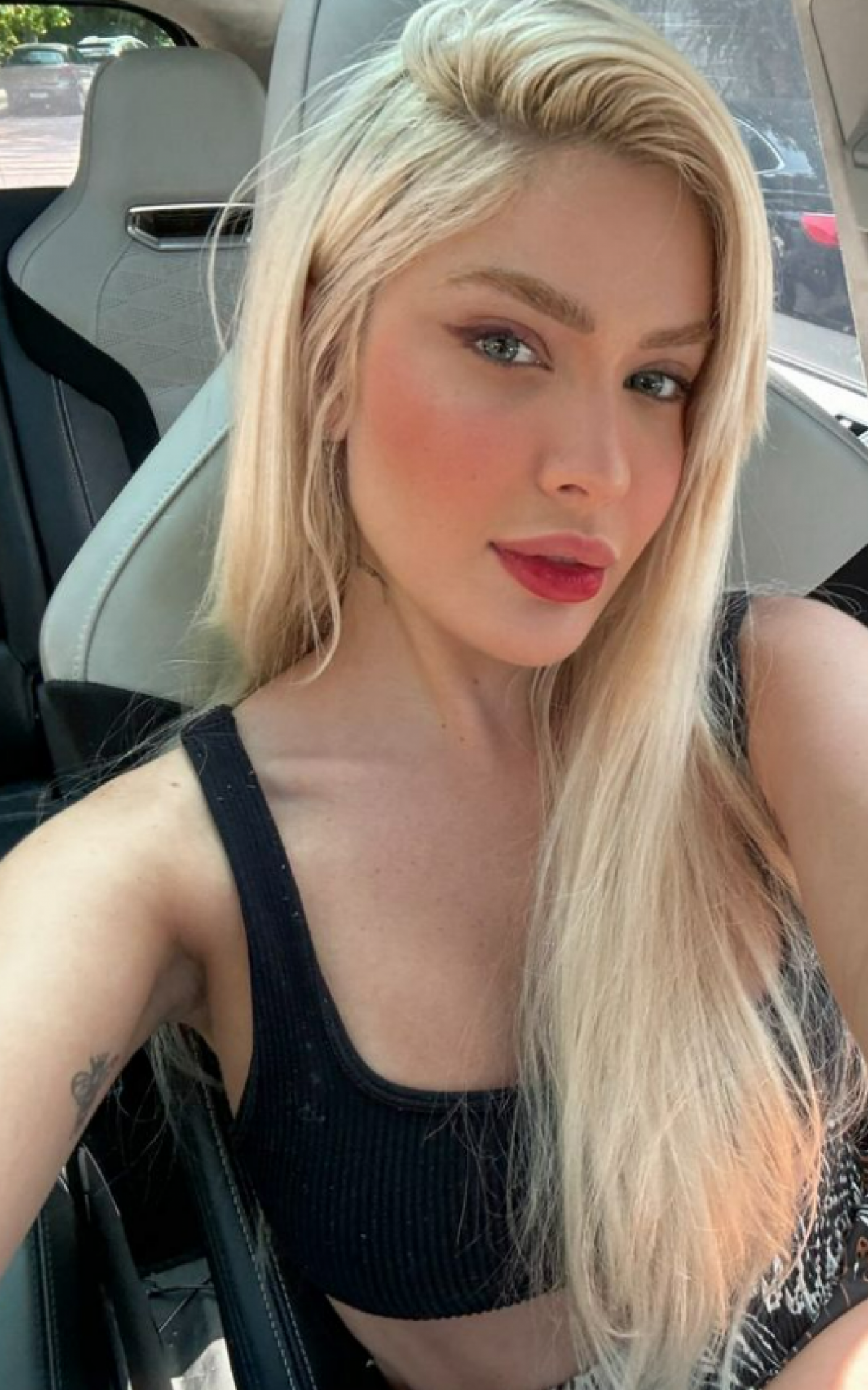 Karoline Lima mudou o visual e abandou os fios longos - Foto: Reprodu&ccedil;&atilde;o