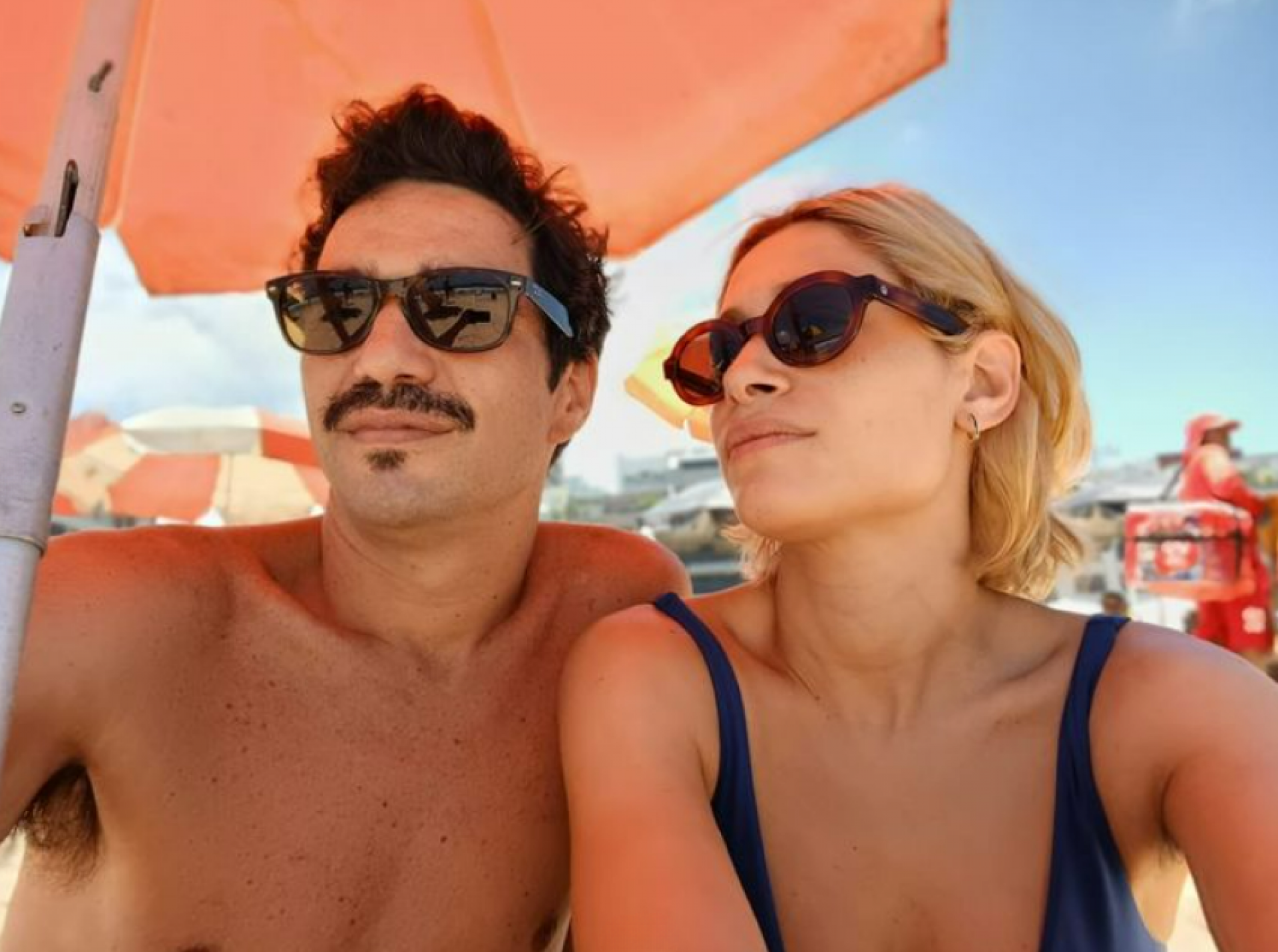 Após repercussão, ator Caio Blat comenta beijo da esposa em cantor
 - Foto: Reprodução