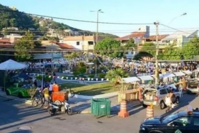 Feira do Xaréu comemora abertura da temporada das baleiras em Arraial do Cabo