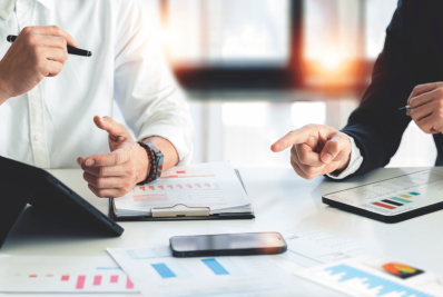 IBGE revisa resultado de serviços de março, de alta de 0,4% para 0,7%