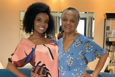 Ex-BBB Thelminha revela tumor maligno da mãe: 'Angustiada'