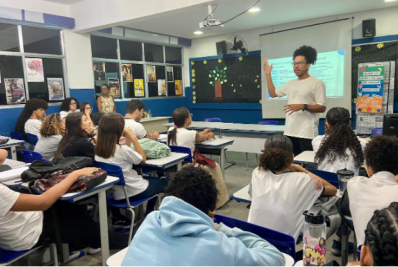 Nilópolis: Colégio Estadual Zenóbio da Costa realiza projeto que ajuda alunos a definirem profissão