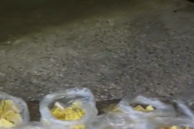 Mulher é presa em Mesquita com pistola e grande quantidade de drogas