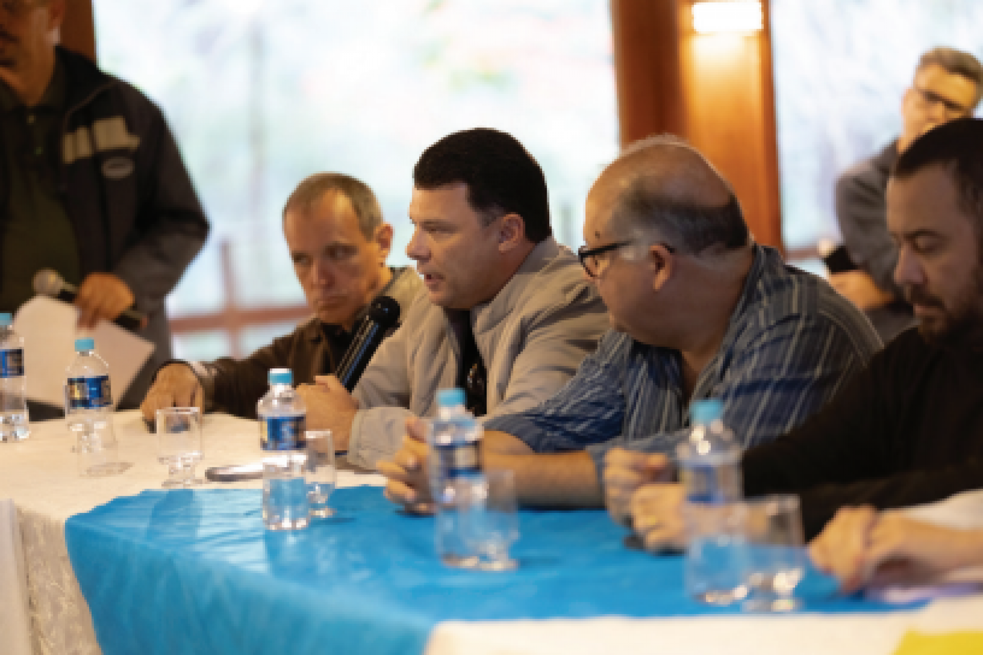 Reunião contou com representantes das organizações locais e políticos - Divulgação