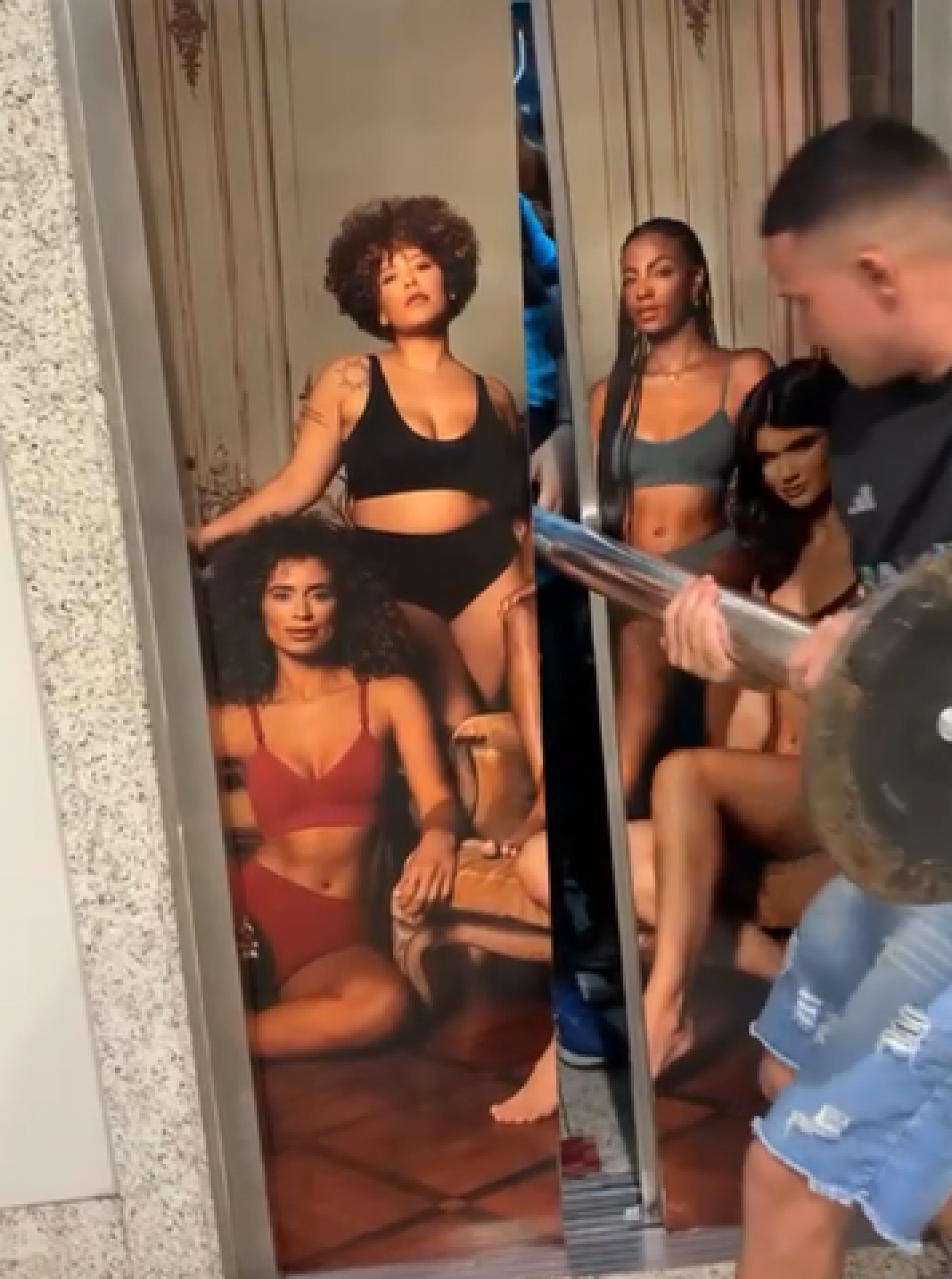 Wesley Bruno utilizou uma barra de ferro para forçar porta de elevador