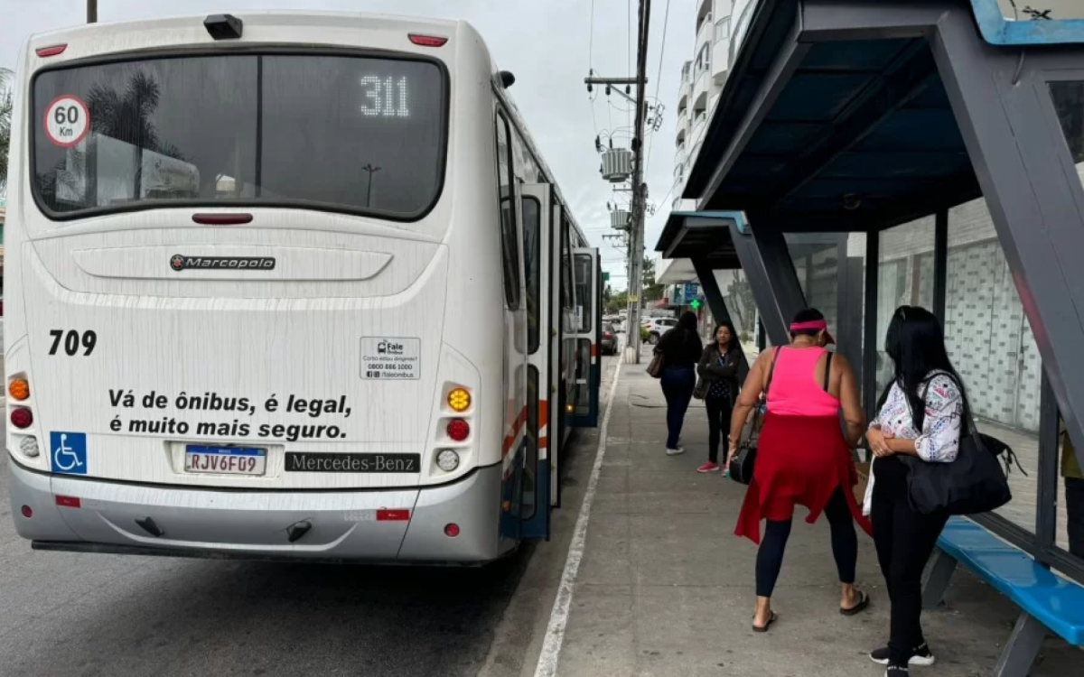 Ponto de ônibus 