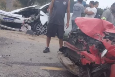 Acidente na RJ-102 em Arraial do Cabo deixa duas pessoas mortas