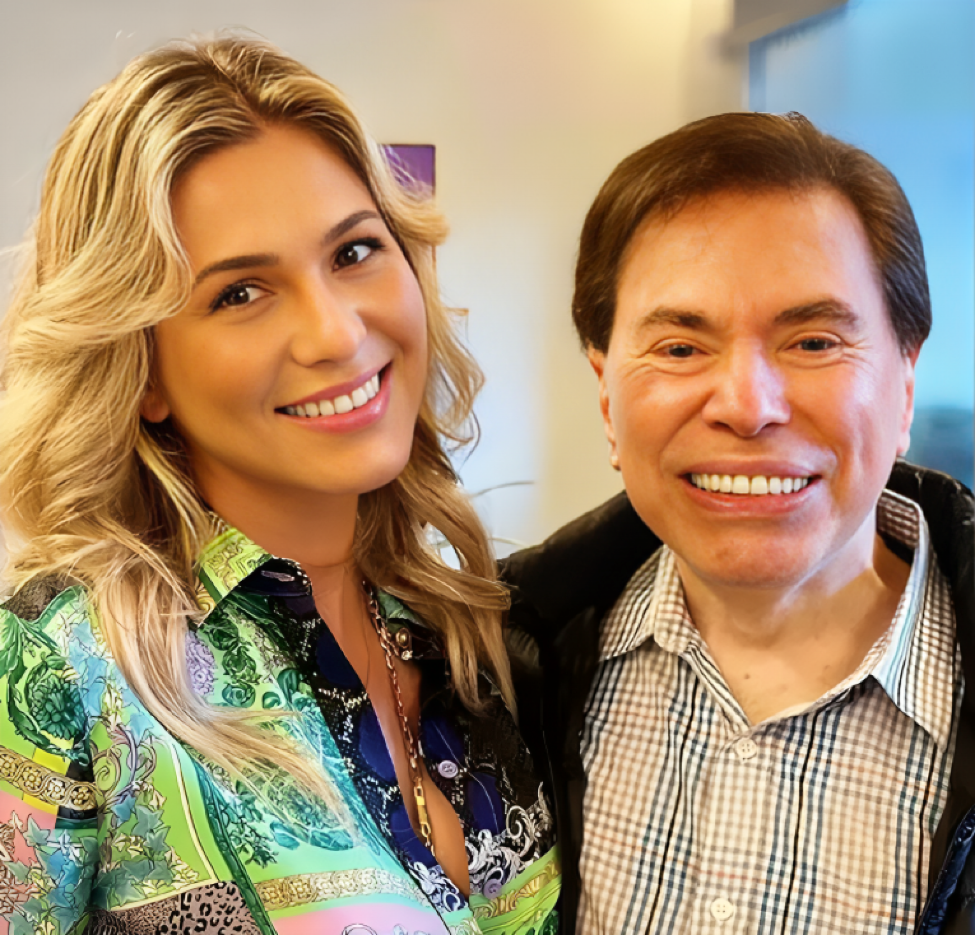 Lívia Andrade diz que ama Silvio Santos, mas não as suas herdeiras - Foto: Reprodução