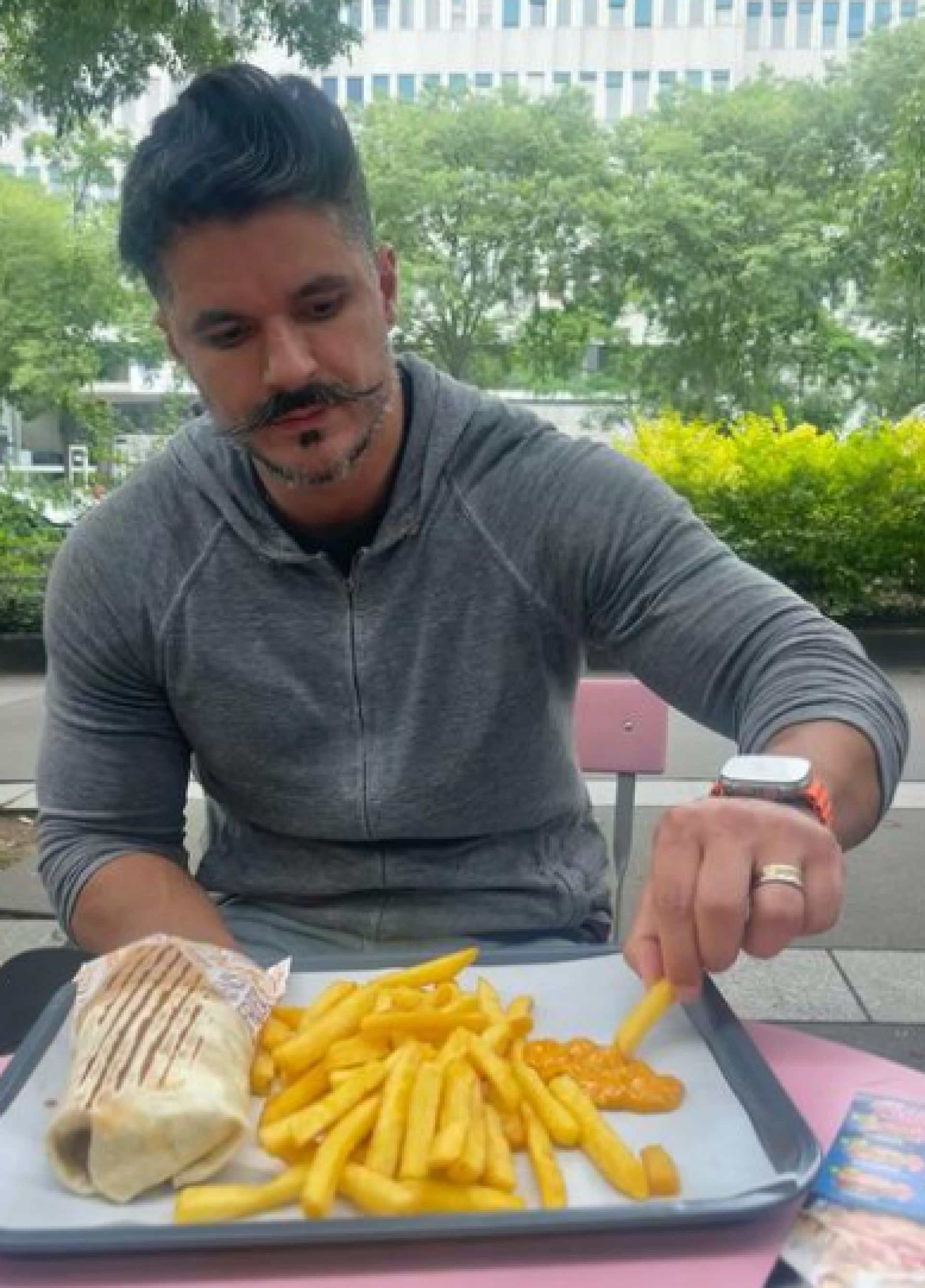 Na França, Priscila Fantin mostra registros de viagem com o marido, Bruno Lopes - Reprodução / Instagram