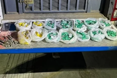 Dupla é presa por tráfico de drogas em São Pedro da Aldeia