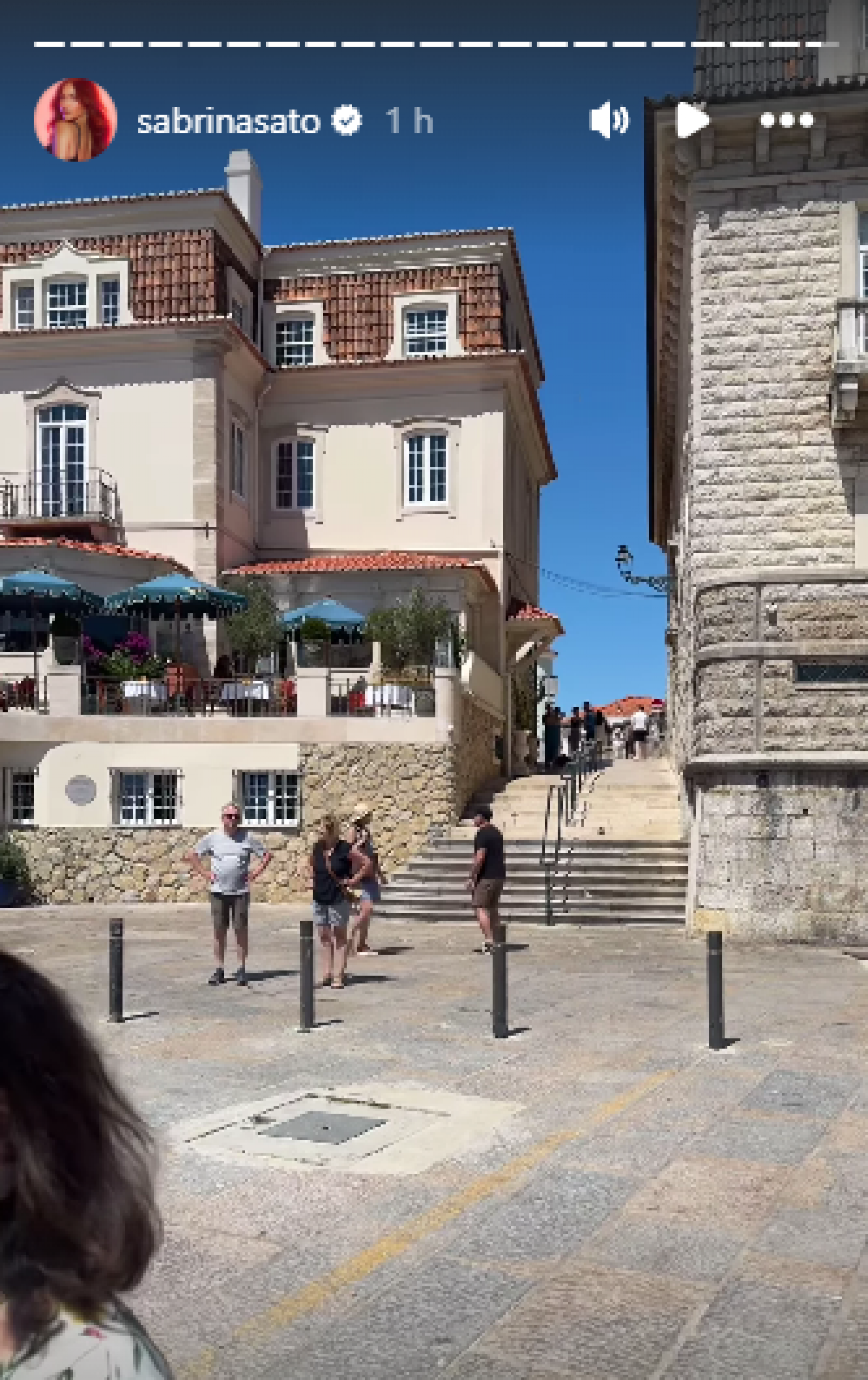 Em Portugal, Sabrina Sato compartilha registros na praia com a filha e os pais - Reprodução de vídeo / Instagram