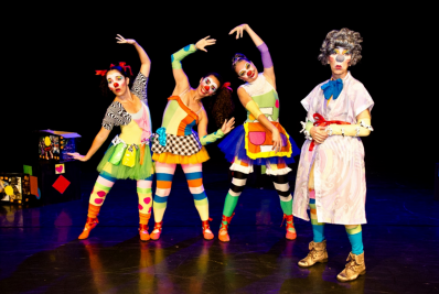 Teatro Gay Lussac apresenta peça que reúne teatro, circo e dança