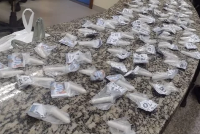 Homem com tornozeleira eletrônica é preso com drogas São Pedro