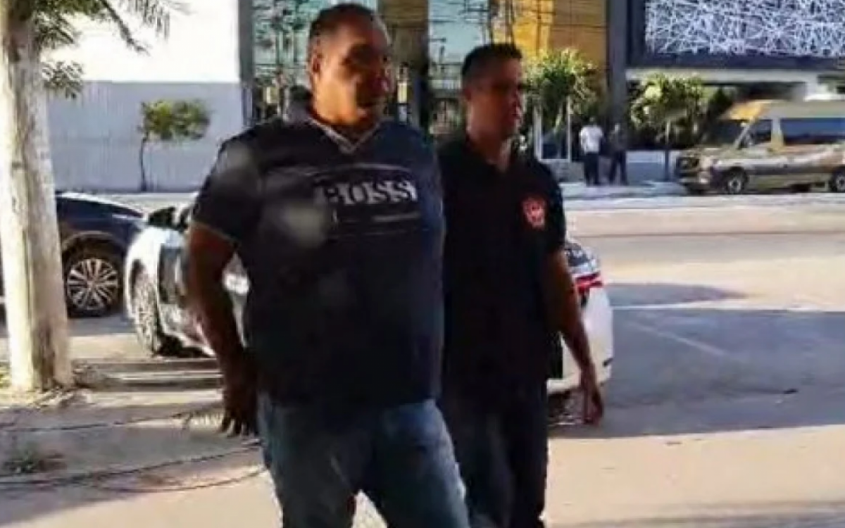 Marquinhos de Nicomedes sendo preso