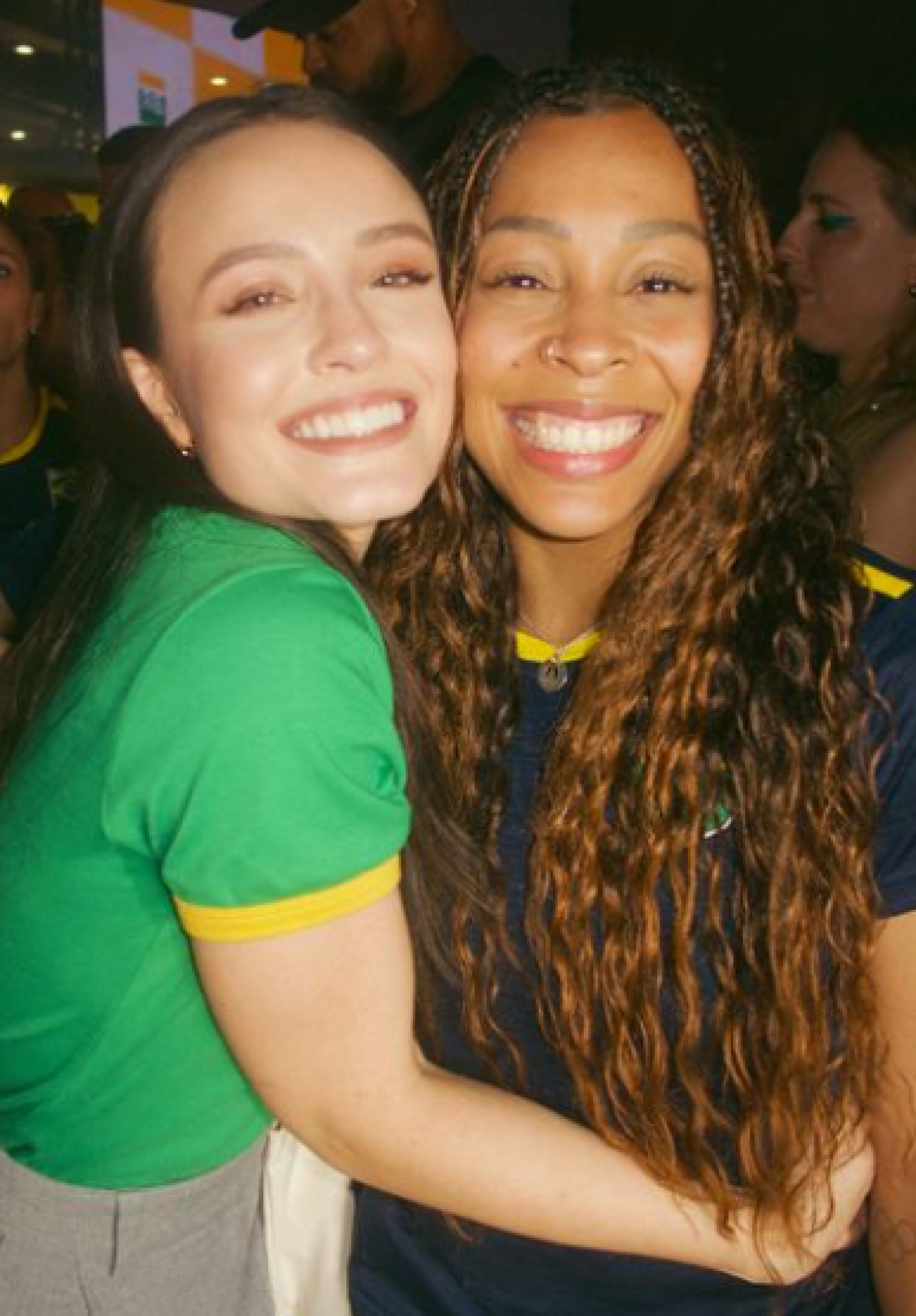 Larissa Manoela e Lorrane Oliveira - Reprodução / Instagram