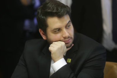 Moraes manda soltar Filipe Martins, ex-assessor de Bolsonaro