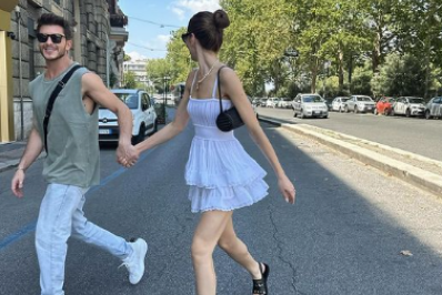 Camila Queiroz e Klebber Toledo compartilham fotos de viagem pela Itália