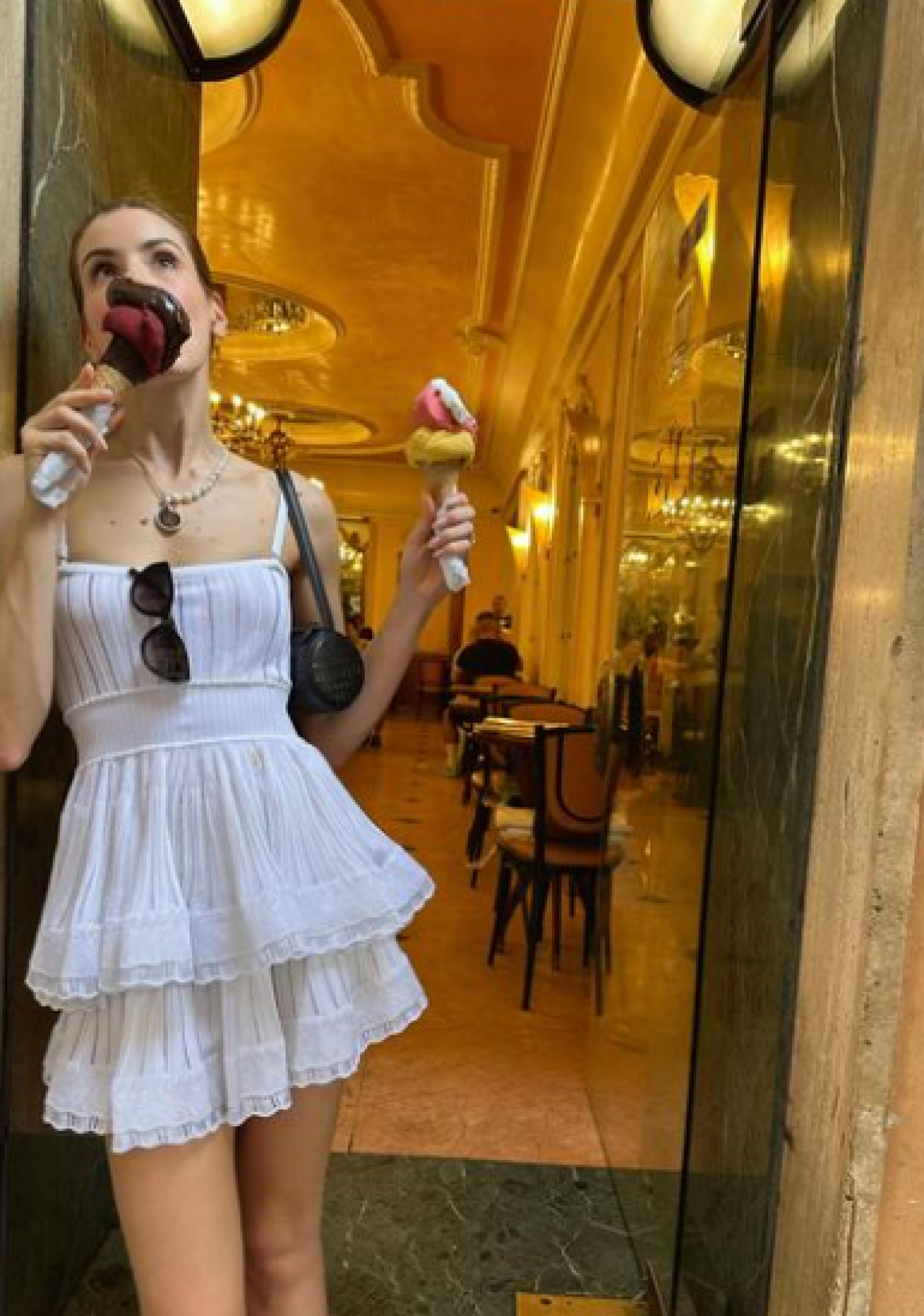 Camila Queiroz compartilha fotos de viagem pela Itália - Reprodução / Instagram