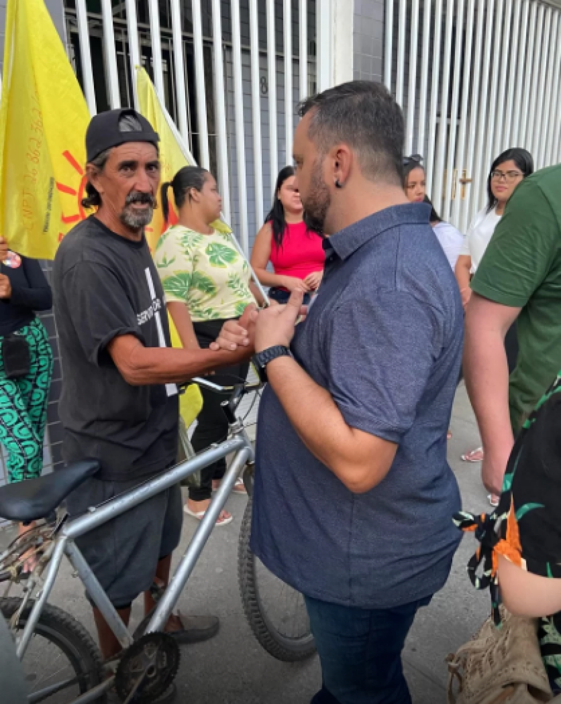 Rafael falou com eleitores do bairro Jardim Eperança - Divulgação