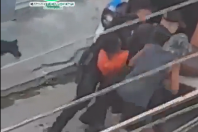 Criminoso pega arma do bolso de PM durante prisão no Noroeste Fluminense