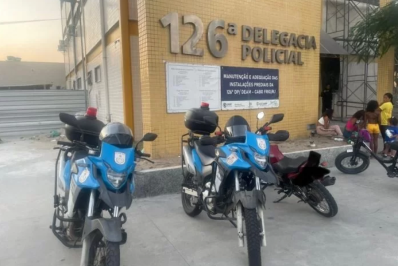 Adolescente de 15 anos é flagrado fazendo manobras arriscadas em frente à escola de Cabo Frio