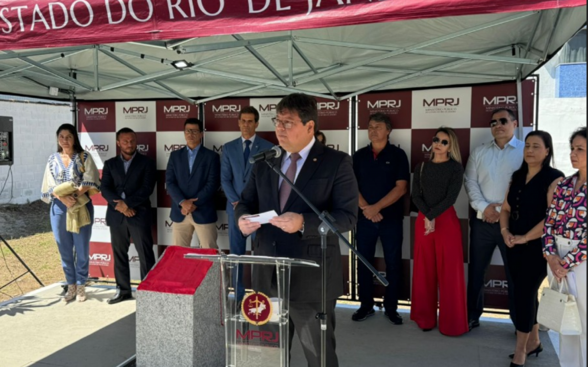 Autoridades presente no evento 