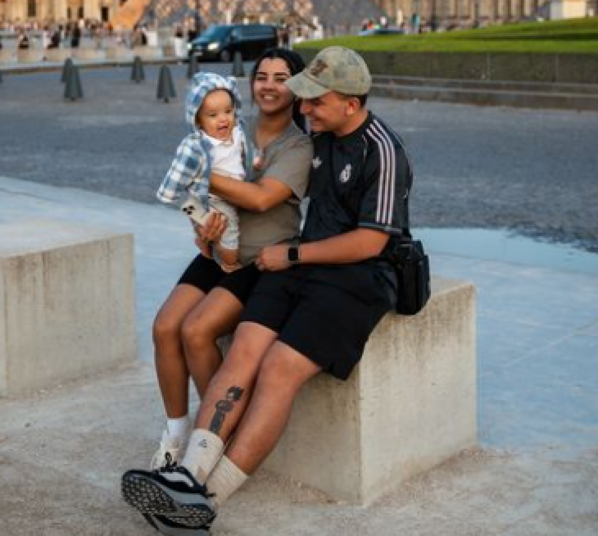 Filho de Jo&atilde;o Gomes e Ary Mirelle fala primeira palavra em viagem da fam&iacute;lia &agrave; Europa - Reprodu&ccedil;&atilde;o / Instagram