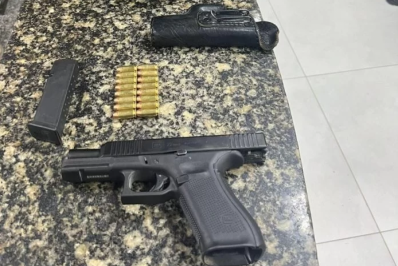 Homem é detido com pistola Glock em Cabo Frio