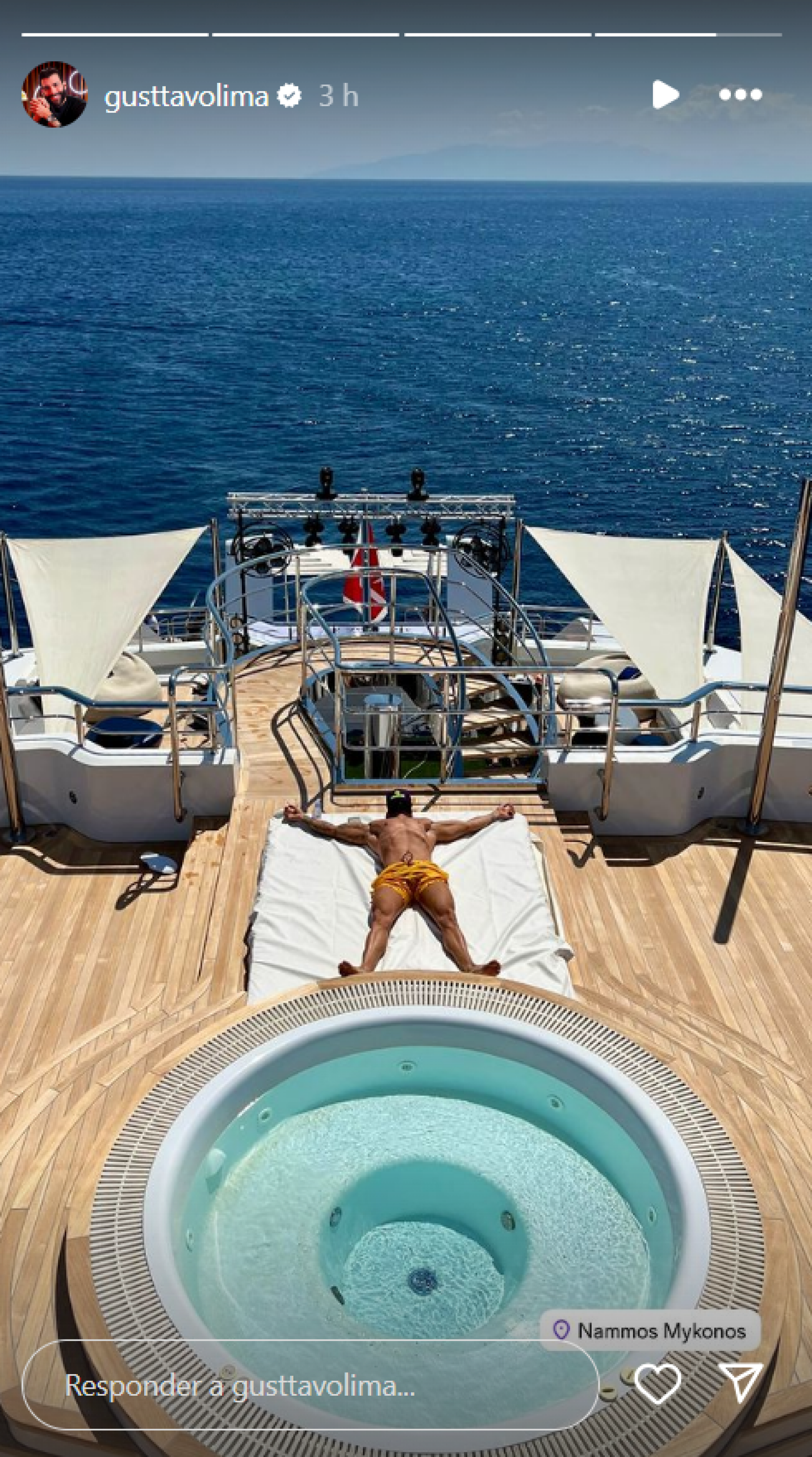 Gusttavo Lima comemora aniversário em megaiate de R$ 1 bilhão - Foto: Reprodução