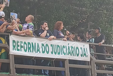 Em 'trio dos excluídos', Marcos do Val e Carla Zambelli radicalizam contra Moraes