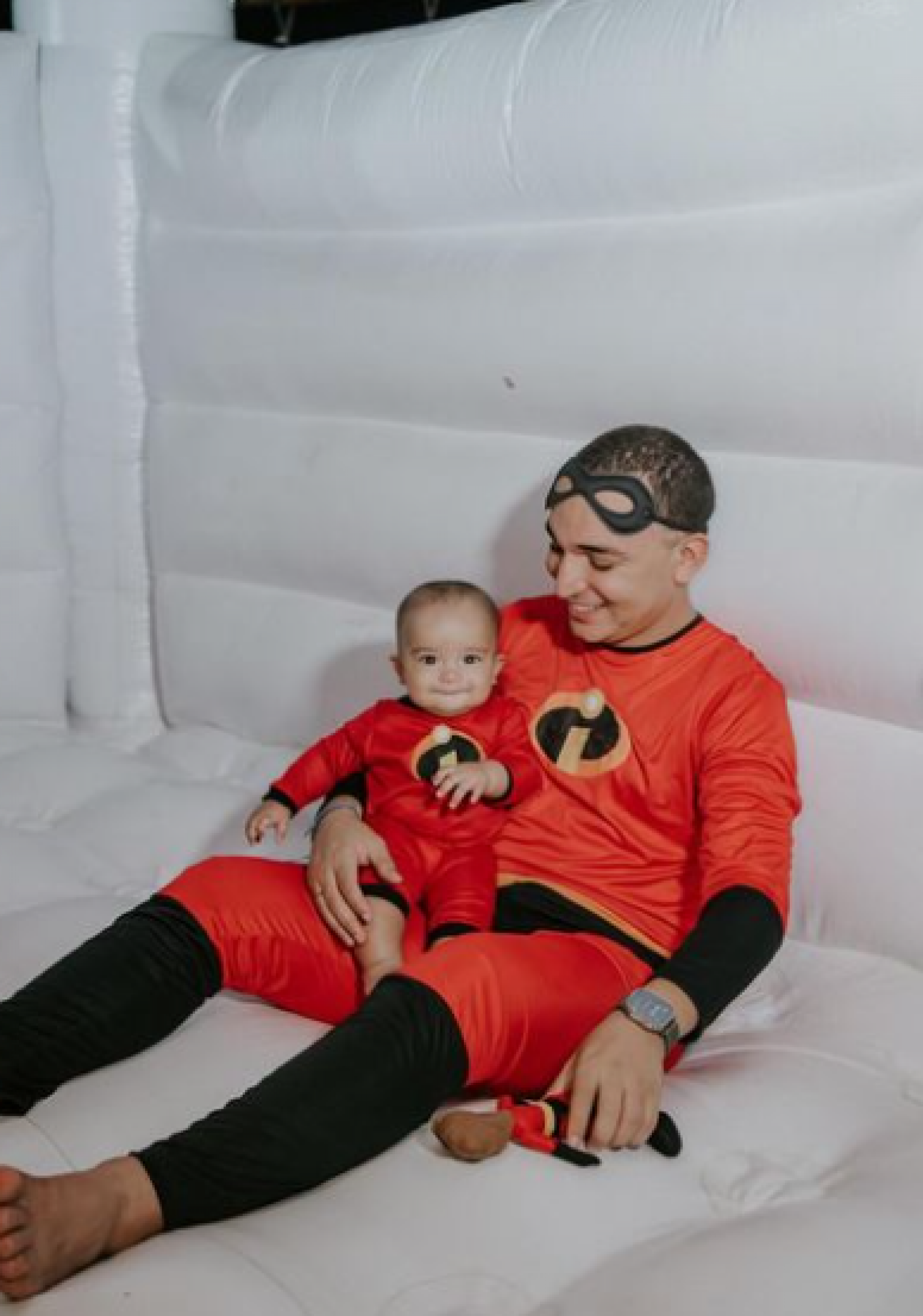 João Gomes e o filho, Jorge, fantasiados de 'Os Incríveis' - Reprodução / Instagram