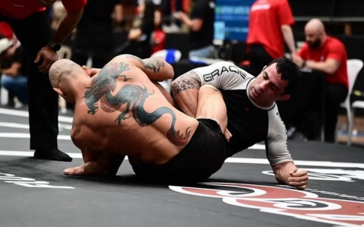 Revelis conta com um histórico positivo na ADCC Open Brasil. Conquistou ouro 