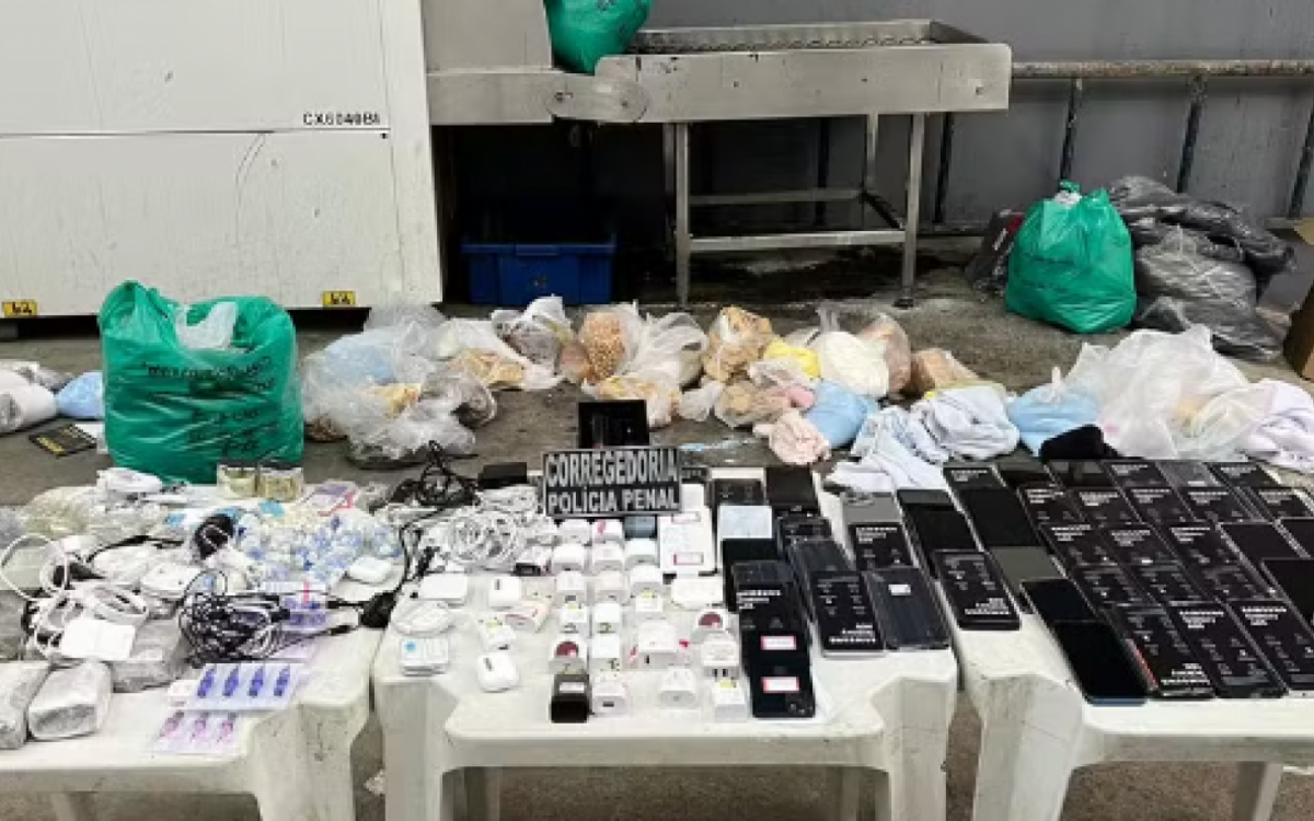 Material apreendido durante revista no presídio