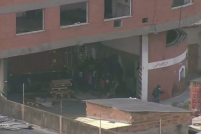 Caminhão de cerveja é saqueado por homens armados na Maré