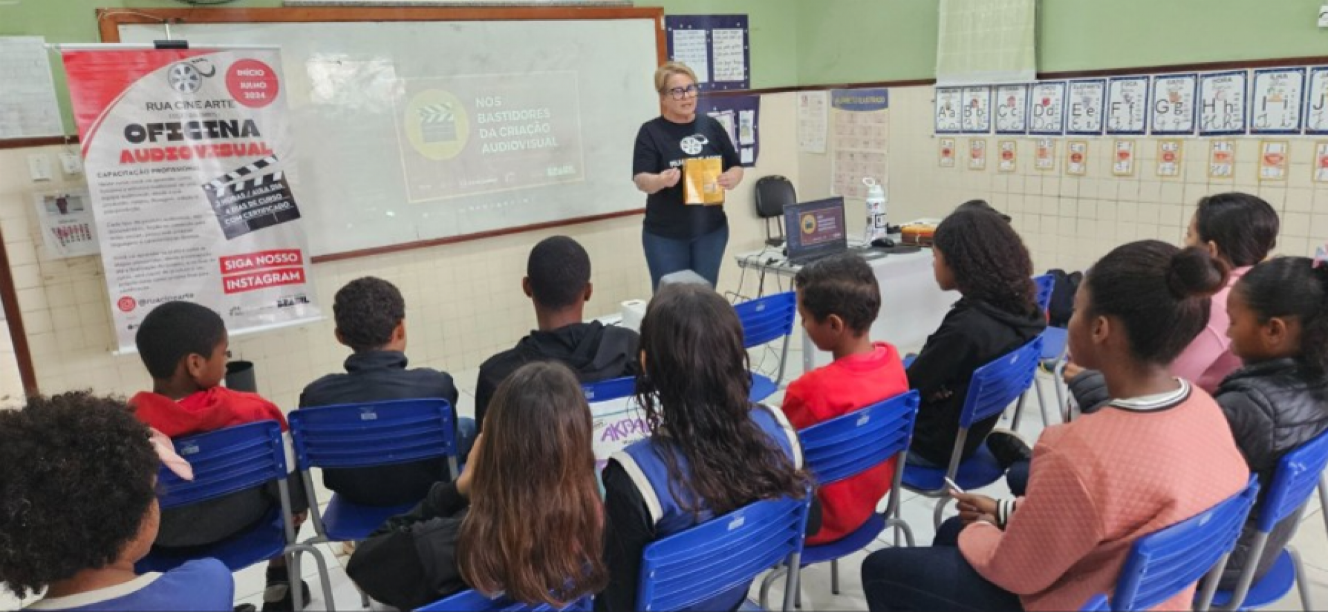 Oficina de audiovisual realizada na Escola Municipal Quilombola Dona Rosa Geralda da Silveira - Reprodu&ccedil;&atilde;o