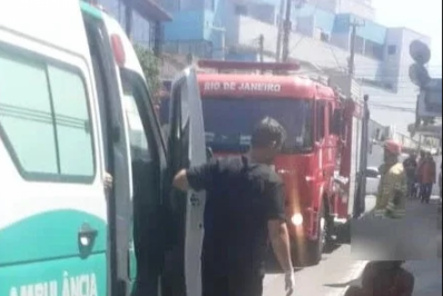 Ciclista fica ferido após colidir em carro em Arraial do Cabo