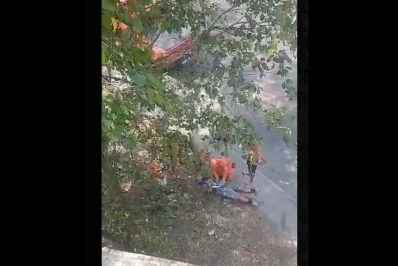 Motoqueiro cai de passarela na Avenida Brasil